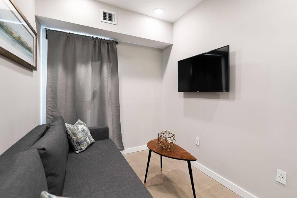 Elegant Miami Apartment East Little Havana / Free Parking Eksteriør bilde