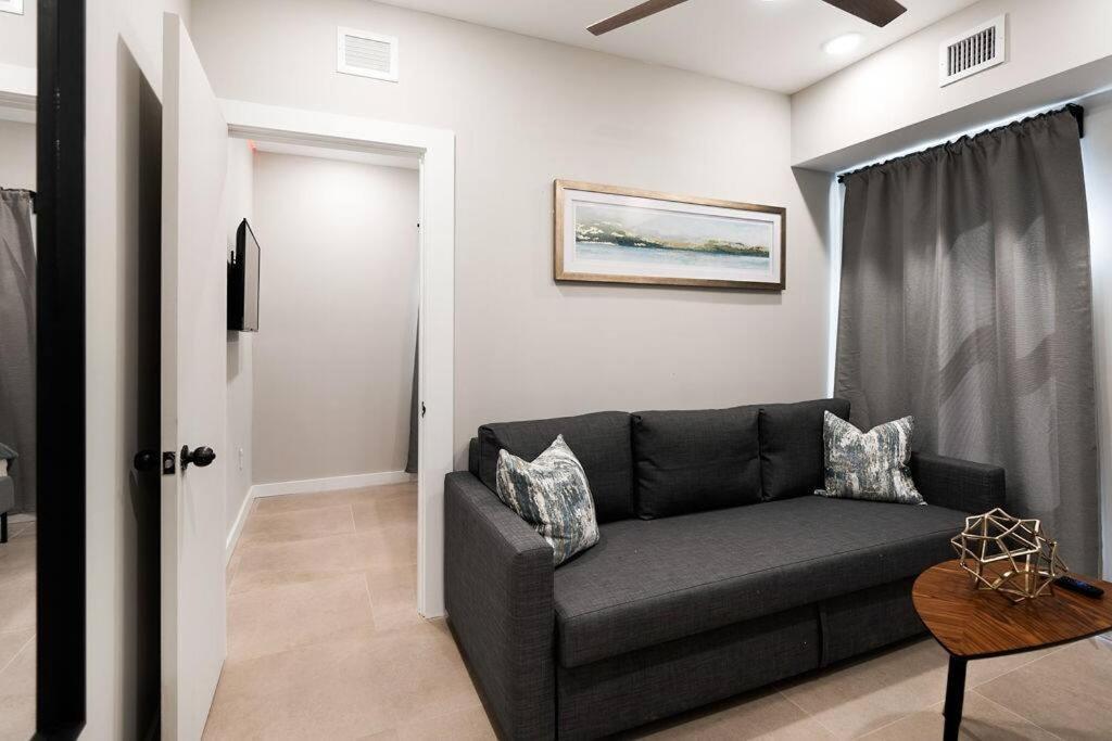 Elegant Miami Apartment East Little Havana / Free Parking Eksteriør bilde
